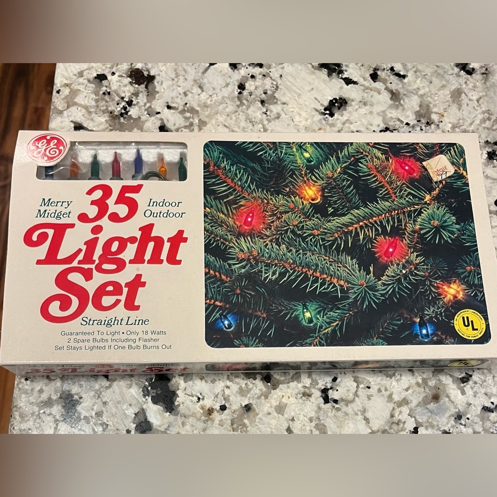 COPY - Vintage GE Merry Midget Christmas 35 multicolor Lights Box Indoor/Outdoor